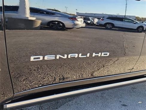 New 2026 GMC Sierra 2500 Denali w/ Denali Reserve Package AWD/4WD image 14