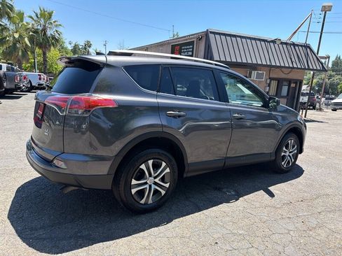 Used 2018 Toyota RAV4 LE w/ All Weather Liner Package AWD/4WD image 8