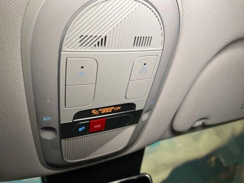 Used 2024 Hyundai Ioniq 5 SEL RWD image 46