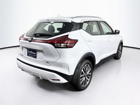 Certified 2023 Nissan Kicks SV FWD image 10