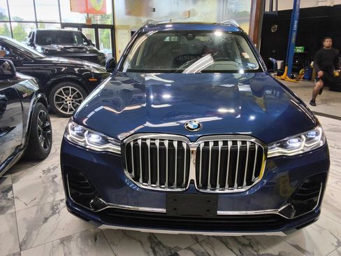 Used 2022 BMW X7 xDrive40i AWD/4WD image 2