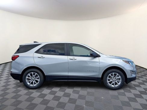 Used 2021 Chevrolet Equinox LS w/ LS Convenience Package AWD/4WD image 10