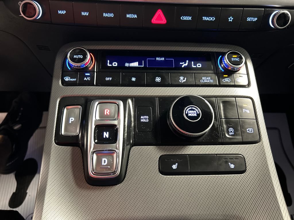 Used 2025 Hyundai Palisade SEL FWD image 17