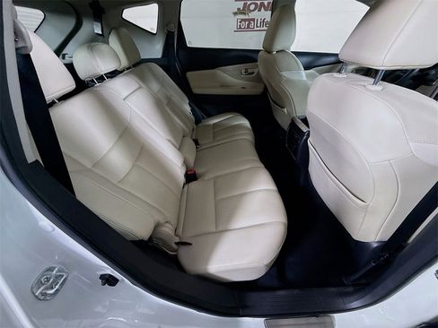 Used 2020 Nissan Murano SL w/ Moonroof Package image 32