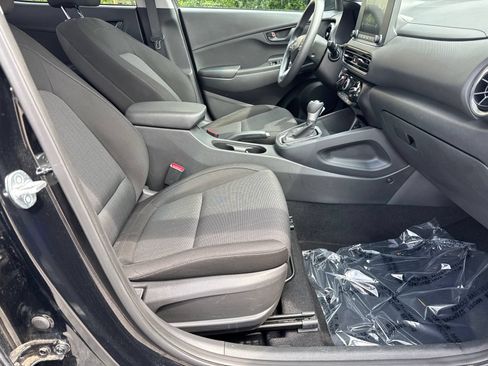 Used 2023 Hyundai Kona SEL AWD/4WD image 13