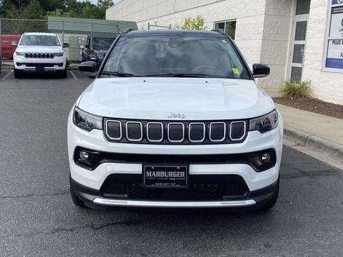 Used 2022 Jeep Compass Limited AWD/4WD image 2