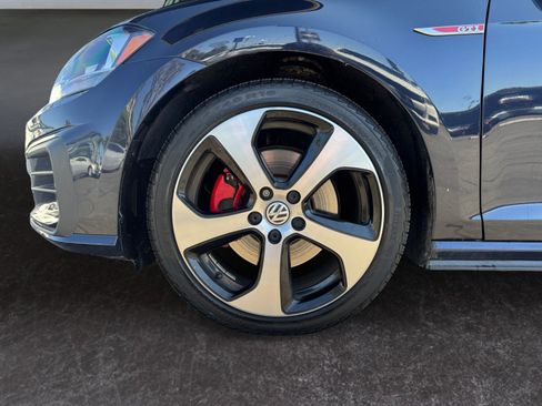 Used 2018 Volkswagen GTI S FWD image 14
