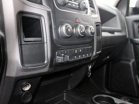 Used 2014 RAM 2500 Tradesman w/ Chrome Appearance Group image 26