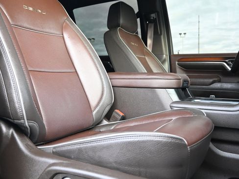 Used 2024 GMC Sierra 2500 Denali w/ Max Trailering Package image 32