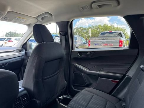 Used 2025 Ford Escape Active AWD/4WD image 18