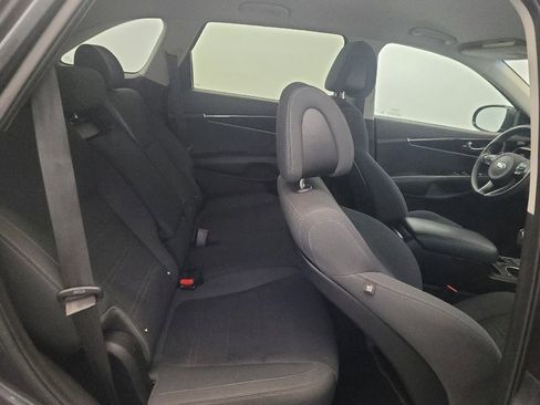 Used 2016 Kia Sorento AWD image 19