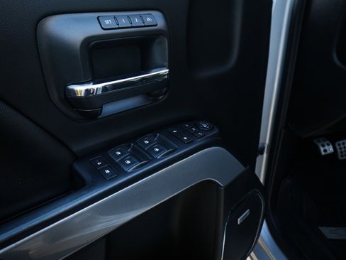 Used 2019 Chevrolet Silverado 2500 LTZ w/ Duramax Plus Package image 15