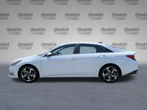 Used 2021 Hyundai Elantra SEL w/ Convenience + Premium Package FWD image 10