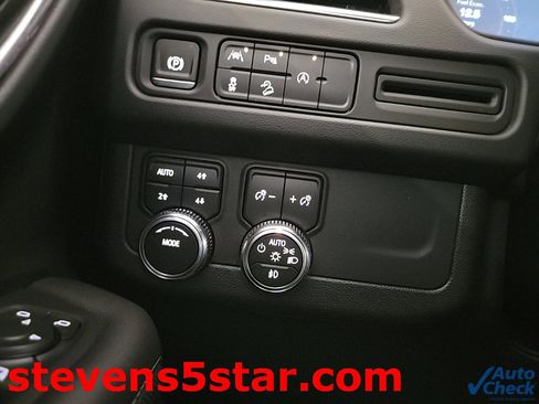 Used 2024 GMC Yukon AT4 image 19