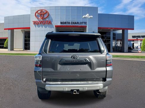 Used 2020 Toyota 4Runner TRD Off-Road AWD/4WD image 6