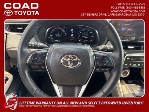 Certified 2024 Toyota Venza Limited image 12