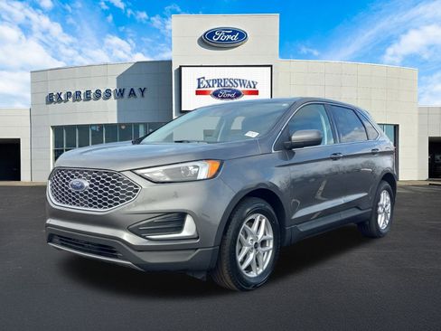 Used 2024 Ford Edge SEL image 2