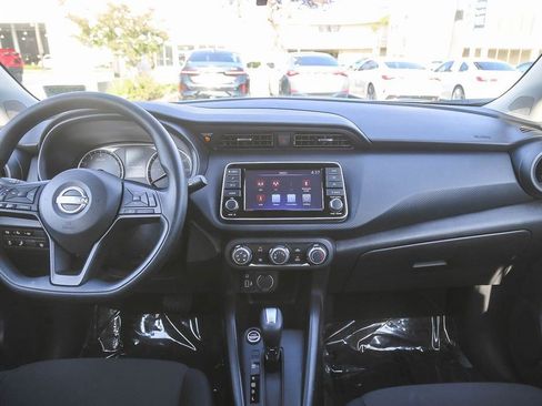 Certified 2025 Nissan Kicks Play S FWD image 11