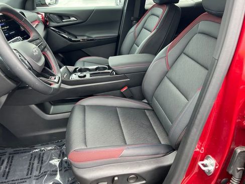 Certified 2025 Chevrolet Equinox RS w/ Safety and Technology Package FWD image 9