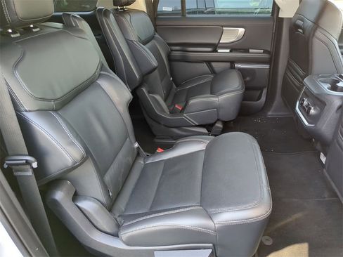 Used 2025 Ford Expedition Max Platinum image 31