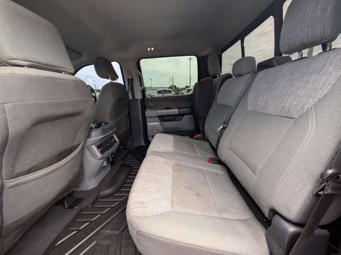 Used 2024 Ford F250 XLT w/ Black Appearance Package AWD/4WD image 13