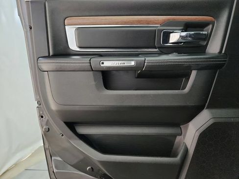 Used 2016 RAM 1500 Laramie w/ Convenience Group AWD/4WD image 30