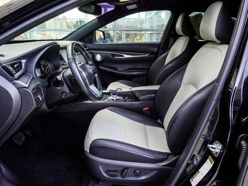 Used 2023 INFINITI QX55 Essential image 13