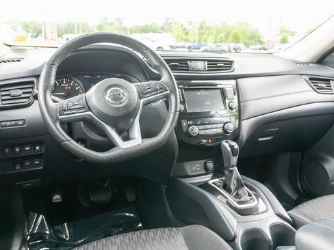 Used 2019 Nissan Rogue SV AWD/4WD image 13