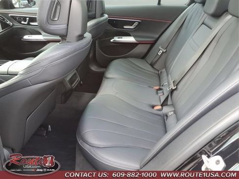 Used 2025 Mercedes-Benz E 350 4MATIC Sedan image 24