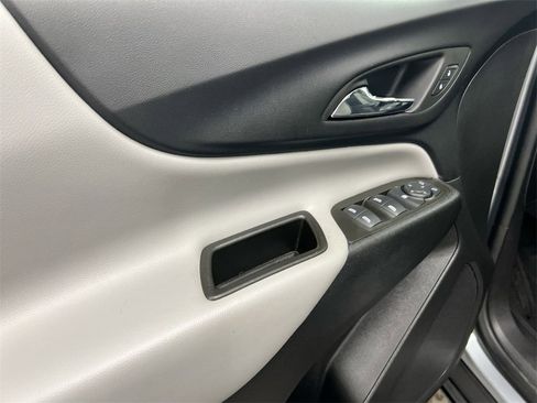 Used 2023 Chevrolet Equinox LS w/ LS Convenience Package image 20