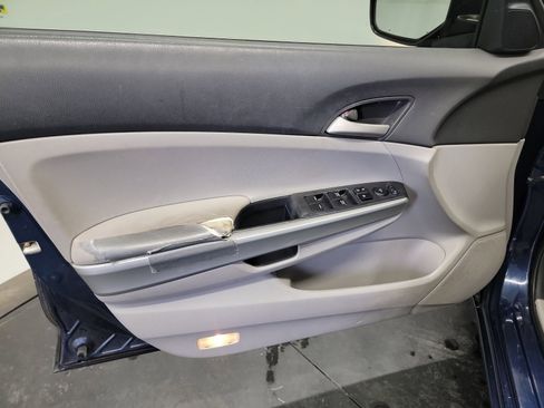 Used 2010 Honda Accord EX image 8