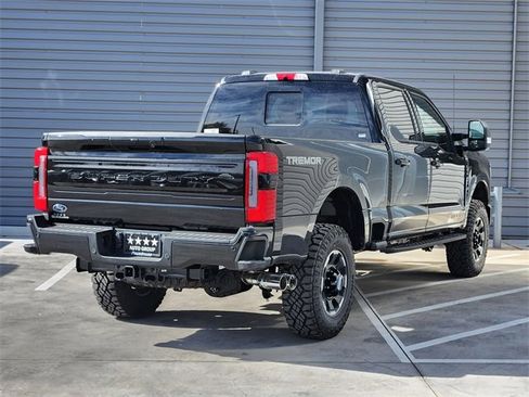 New 2026 Ford F250 Platinum w/ Tremor Off-Road Package image 4