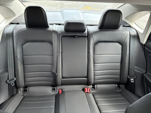 Used 2024 Volkswagen Jetta SE FWD image 51