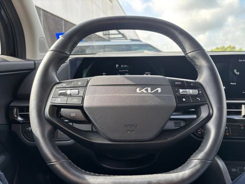Used 2026 Kia Sportage LX FWD image 28