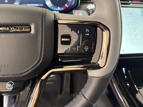 Used 2025 Land Rover Range Rover Sport SV Edition Two image 13