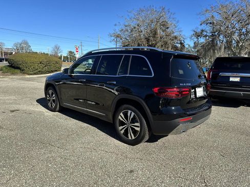 Used 2025 Mercedes-Benz GLB 250 image 3