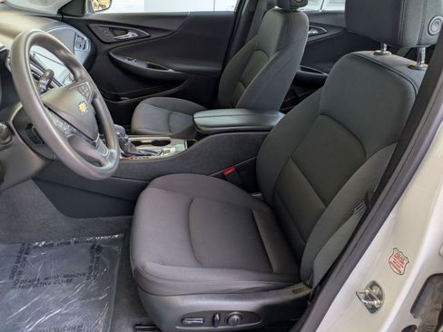 Used 2023 Chevrolet Malibu LT FWD image 21