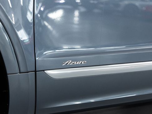 Used 2023 Bentley Bentayga AWD/4WD image 20