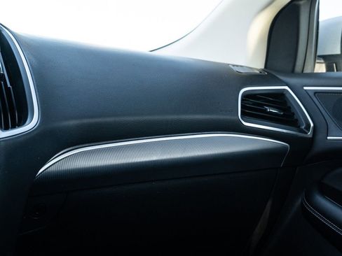 Used 2018 Ford Edge Titanium w/ Equipment Group 302A image 37