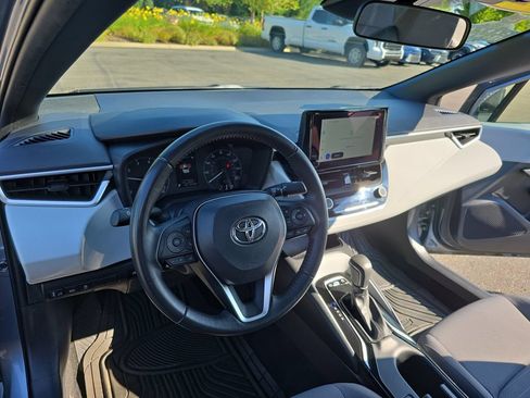 Used 2023 Toyota Corolla SE w/ SE Package FWD image 17