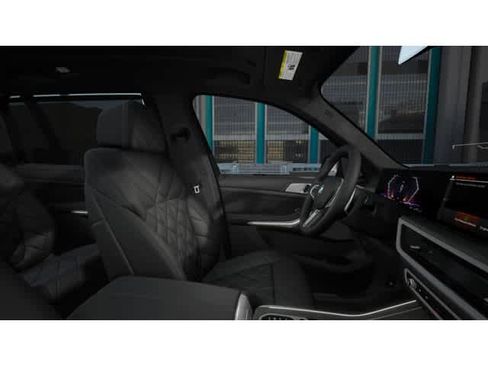 New 2026 BMW X7 xDrive40i w/ Executive Package image 9