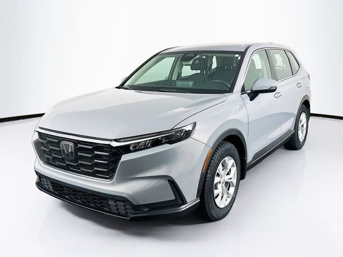 Used 2024 Honda CR-V LX image 3