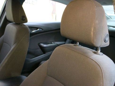 Used 2019 Chevrolet Cruze LT w/ LT True North Edition FWD image 17