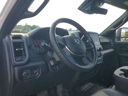New 2025 RAM 5500 Tradesman AWD/4WD image 24