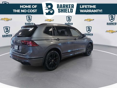 Used 2022 Volkswagen Tiguan SE R-Line AWD/4WD image 8