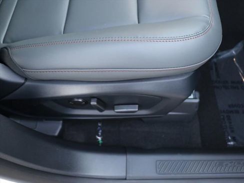 New 2026 Ford Explorer Active w/ Active Comfort Package AWD/4WD image 9
