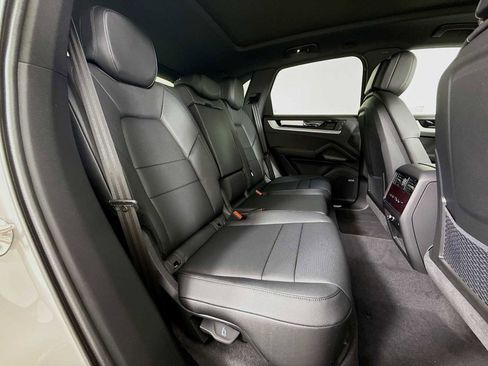 New 2026 Porsche Cayenne S image 28