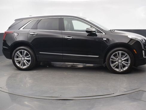 Certified 2024 Cadillac XT5 Premium Luxury w/ Technology Package AWD/4WD image 7