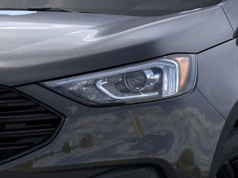 New 2024 Ford Edge SE w/ Black Appearance Package image 19