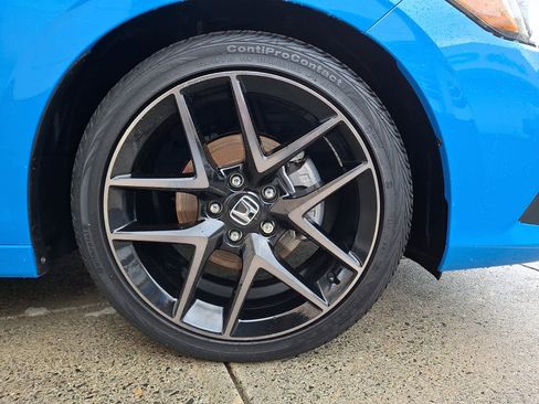 Certified 2024 Honda Civic Sport Touring image 9